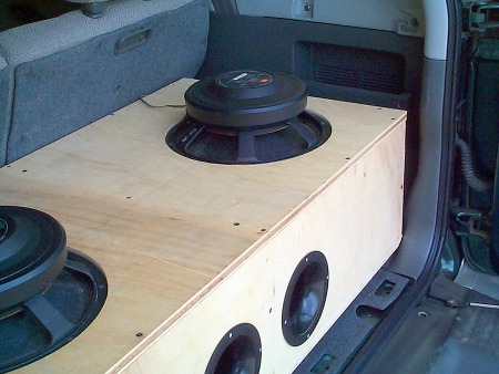The Subwoofer Diy Page Projects A Car Subwoofer With Cabin